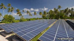 Uno degli impianti solari che ha rimpiazzato i generatori diesel per rifornire di elettricità Tokelau